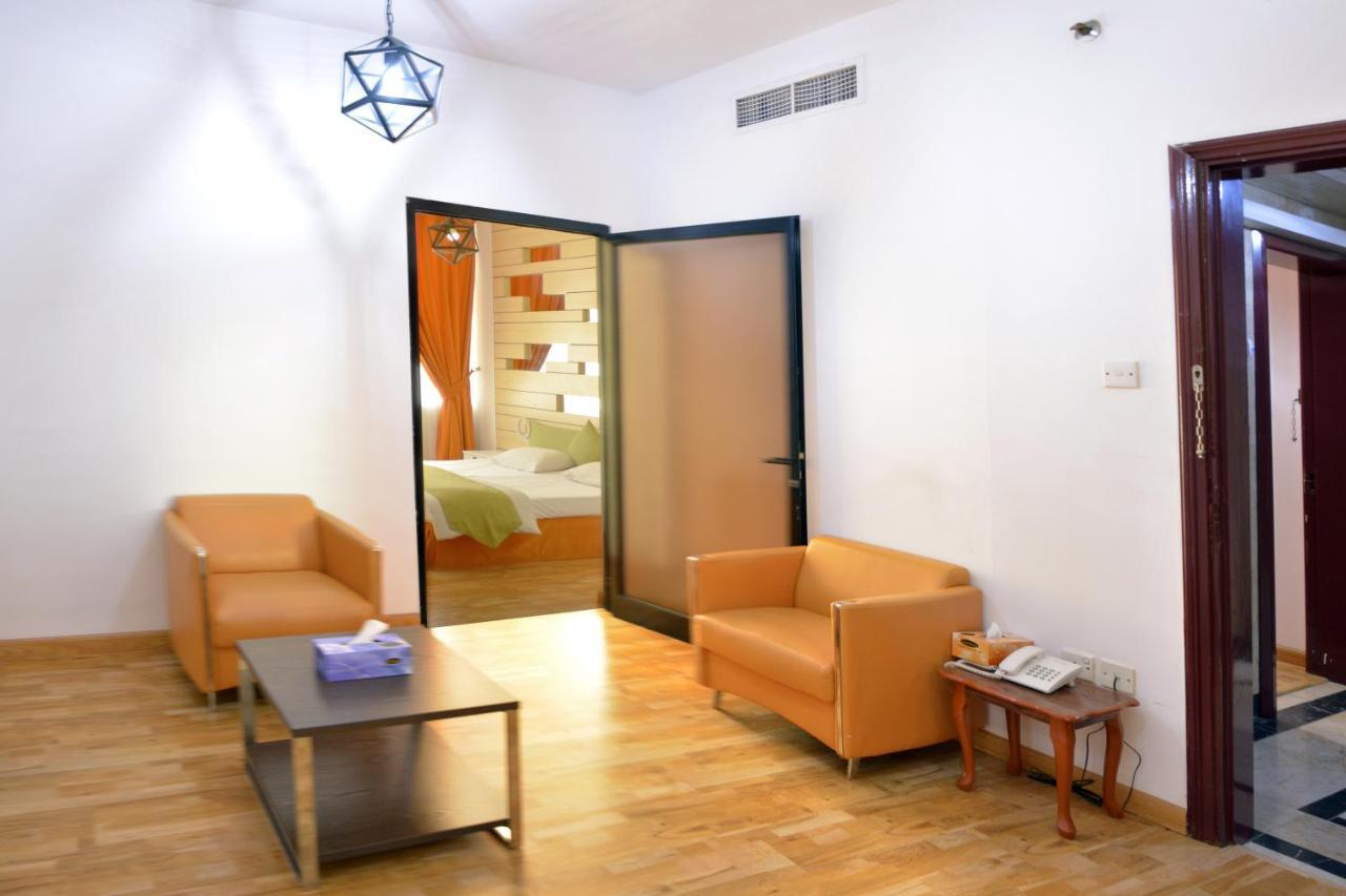 Everest International Hotel