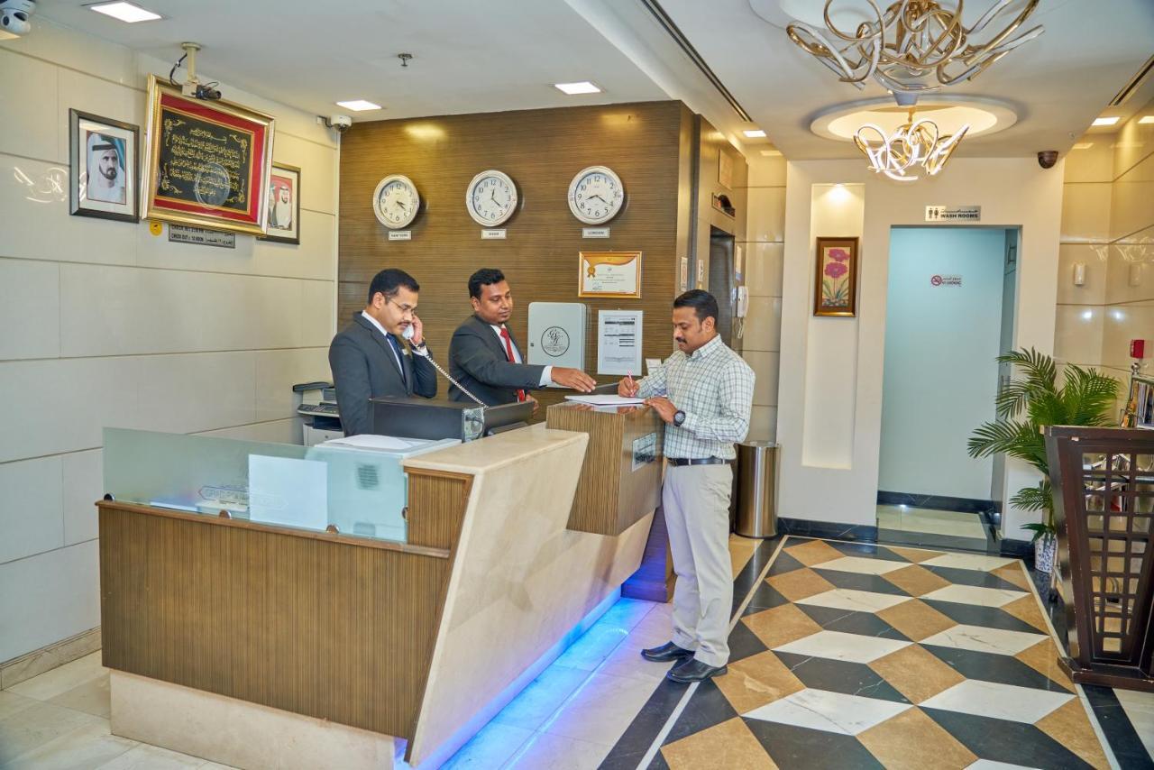 Grand Square Hotel