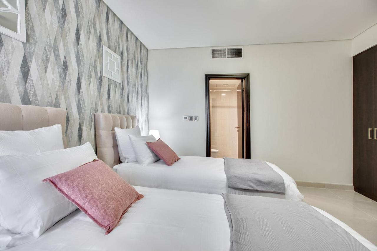 Luxury At Balqis Apartment