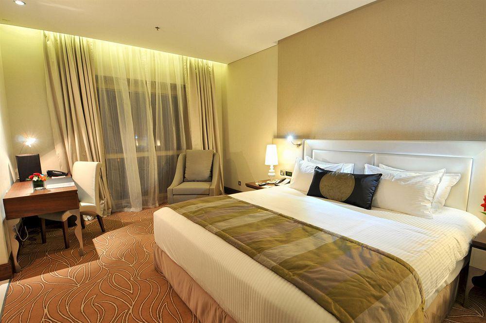 The Tower Plaza 5*