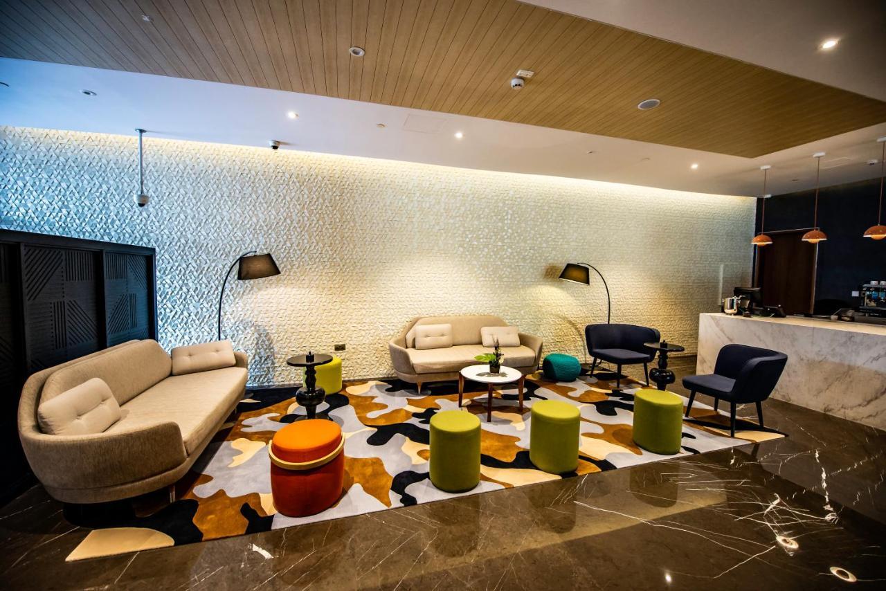 Aparthotel La Vie Gardens 4*