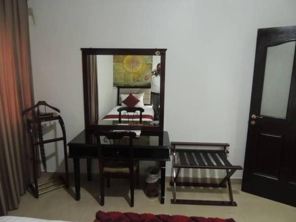 Hotel Oriental Corner Hotel Dubai