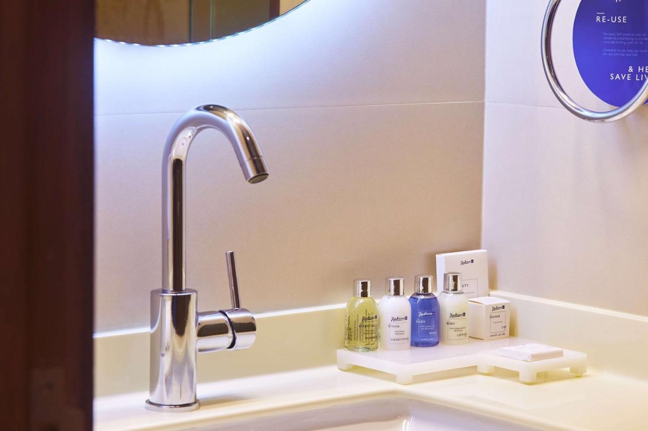 Radisson Blu Silicon Oasis 4*