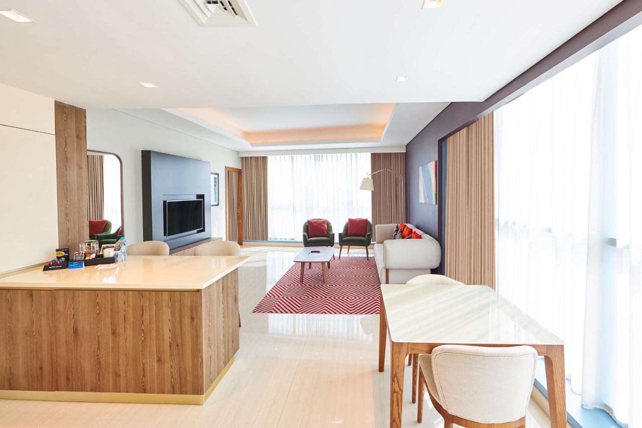 Hotel Radisson Blu Silicon Oasis 4*
