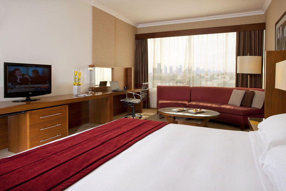 Jumeira Rotana - 4*
