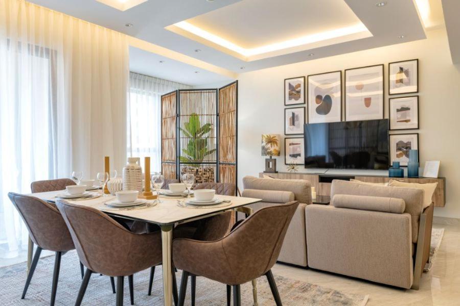 Fam Living - Murjan - Ain & Sea Views Apartment *