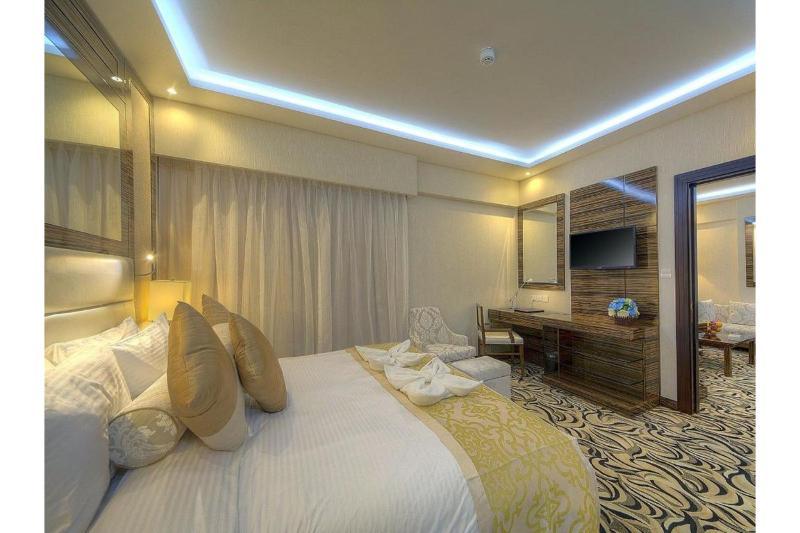 Orchid Vue 4*