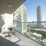 Higuests - Chic Apartment In Jvc With Panoramic City Views