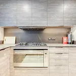 Palm Jumeirah Luxury Apartments By Propr