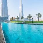 Stylish Apartment With Partial Burj Khalifa View