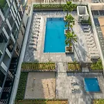 Luxurious Two Bedrooms Apartment With Maid Room