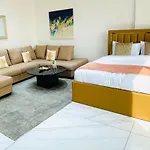 Luxury Casa - Magnum Sea View Apartment 2Br At Jbr Beach