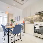 Homely 1Br At Binghatti Avenue Al Jaddaf By Deluxe Holiday Homes