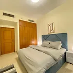 Dubai Marina 2 Bedroom Hall Apartment With Beautiful View