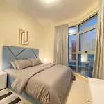 Dubai Marina 2 Bedroom Hall Apartment With Beautiful View