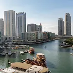 Stella Maris Dubai Marina Apartment