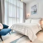 Studio With City Views, Jumeirah Lake Towers - Mint Stay