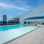 Primestay - Brand New 1Br With Modern Amenities, Near To Metro