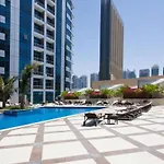 Maison Privee - Stunning Apartment With Dubai Marina View