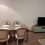 Granada Apartments Mag 218
