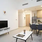 Spacious 1 Bedroom In Peaceful Community