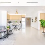 Elegant 1Br Apartment In 17 Icon Bay Dubai Creek