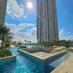 Welhome - 3Br Apt Located Directly On The Dubai Water Canal