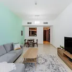 Premium 1 Bed Apartment In Autumn, Jvc