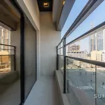 Large And Contemporary 2-Bedroom City Suite
