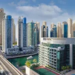 Luxury 1 Bedroom Marina View, Sleeps 5, 1 Min To Metro