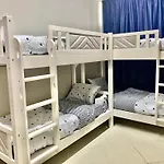 Rest N Ramble Hostel Near Adcb Metro Station