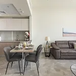 Frank Porter - Majestique Residence