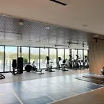 Trophy - Stardust Sanctum Suites W Pool View In Heart Of Jvc