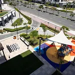 Charming Furnished Studio In Meydan, Dubai By Bhavan Vacation Homes