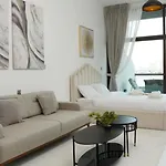 Dimorelux