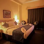 Green House Hotel Suites & Apartment