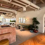 Stylish Apartment In The Center!10 Minutes To Dubai Mall And World Trade Center