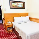 Al Ahrar Hotel