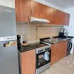 Rare Holiday Homes - Lake View - Near Me\'Aisem City Centre - The Crescent Tower A - Dubai Production City - R910