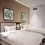 Stunning 2Br Prive Apartment