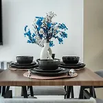 Shoresinn - Chic Waterfront Living In Dubai Marina