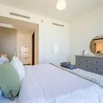 Marco Polo - Stunning 2Br With Burj View, Spacious Gym & Pool