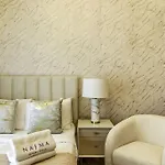 Nasma Luxury Stays - Contemporary Living In A Cozy Studio Apartment