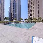 Captivating 1Br Apartment In Dubai Creek Harbour
