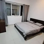 2 Bedroom With 4 King Size Beds