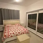 2 Bedroom With 4 King Size Beds