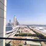 Brown Stone - Canal & Burj Khalifa Five Star Residence