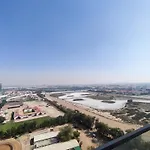 Brown Stone - Canal & Burj Khalifa Five Star Residence