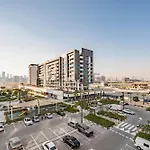 Calming Studio Apartment At Azizi Riviera 4, Al Merkadh By Deluxe Holiday Homes