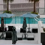 Luxurious New Studio! 2 Double Beds! Sleek Design & High-End Amenities In Dubai Downtown